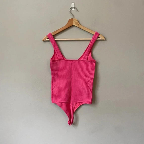 NWOT Intimately Free People Women's Size M/L Sleeveless Ribbed Bodysuit Hot Pink - Picture 3 of 14